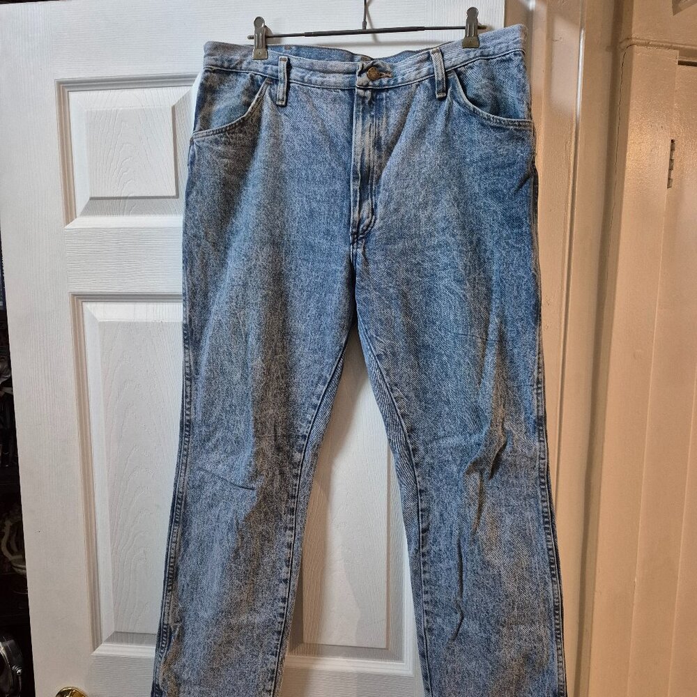 RUSTLER LIGHTLY DISTRESSED JEANS MENS 34/36